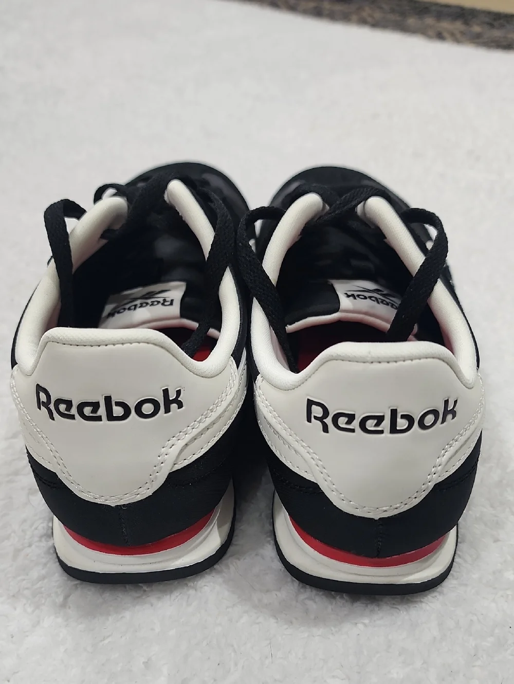 Reebok Women's Fiori Lace Up Sneakers
